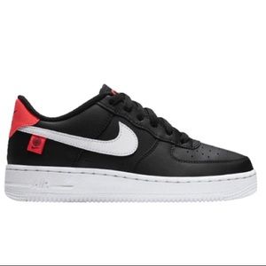 Nike Air Force 1 Low -Black Flash Crimson White 5Y